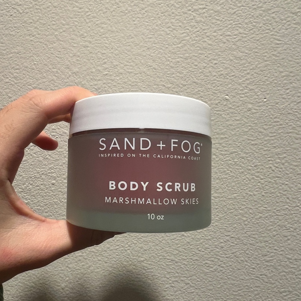 Sand + Fog Marshmallow Skies Body Scrub 10 oz